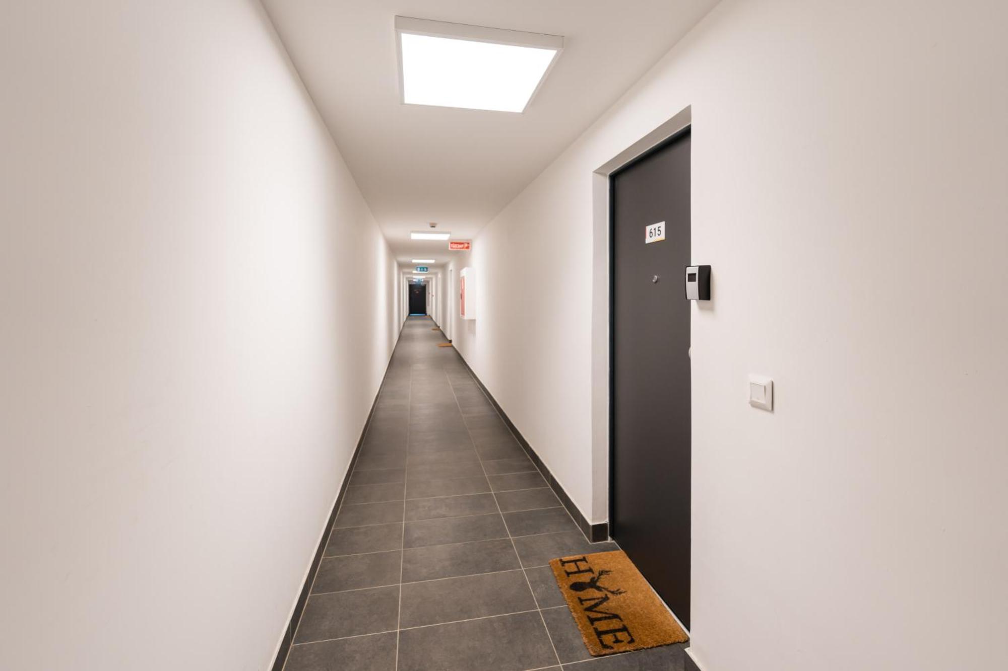 Brand New Modern Apartment-2 Rooms-Balcony-Garage 布达佩斯 外观 照片